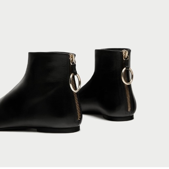 ZARA Flat ankle boots with zip - Picture 5 of 6